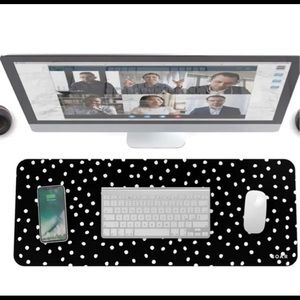 NEW!! Soar desk pad Polka Dot